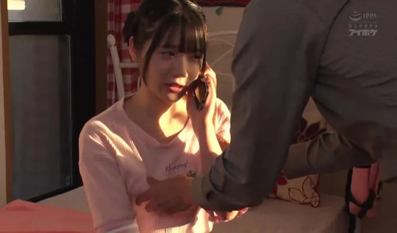 Bố dượng phát hiện tiểu thư riêng của vợ là diễn viên jav